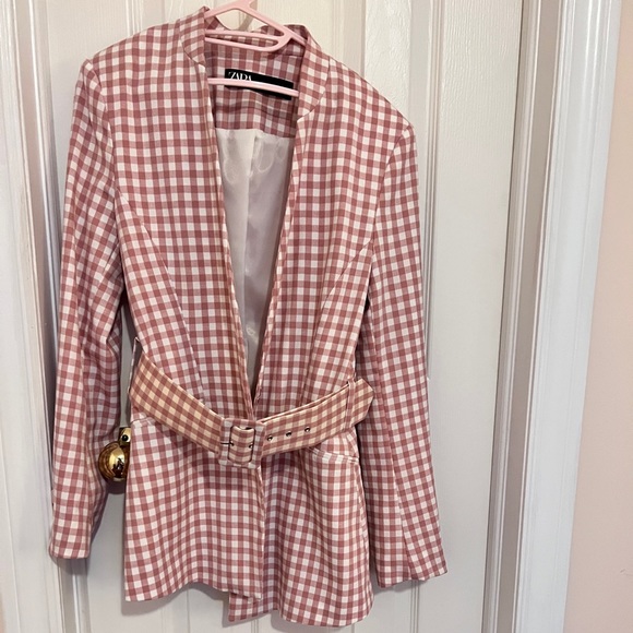 Zara belted blazer - Picture 2 of 3